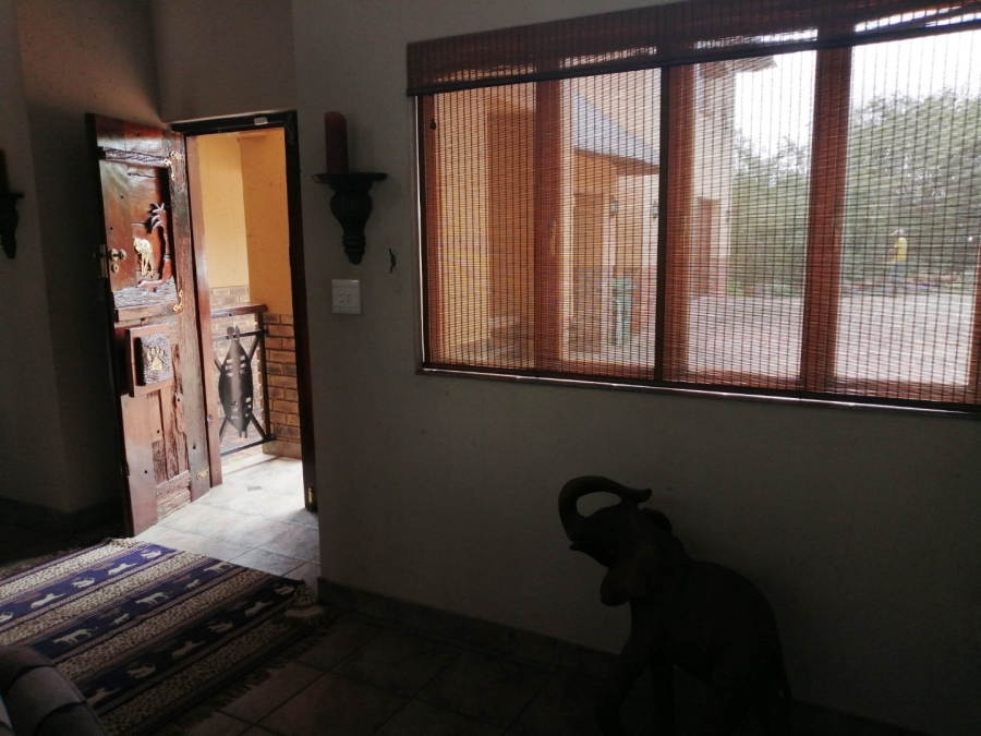 4 Bedroom Property for Sale in Boschenvaal River Front Lodges Free State
